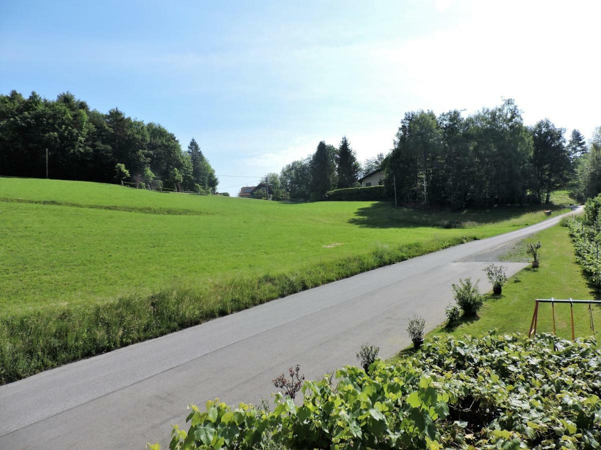 Gaestezimmer Klopfer Sankt Johann im Saggautal Экстерьер фото